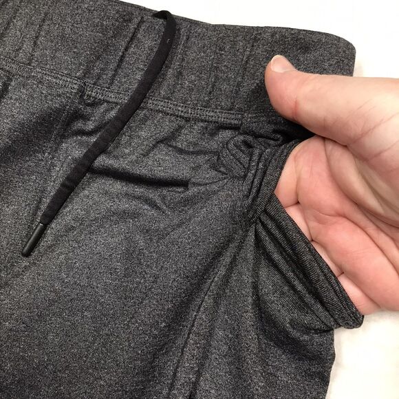 LULULEMON Short Men M Gray Pace Breaker 2 Pocket Draw Nylon Performance Knit - Picture 5 of 15